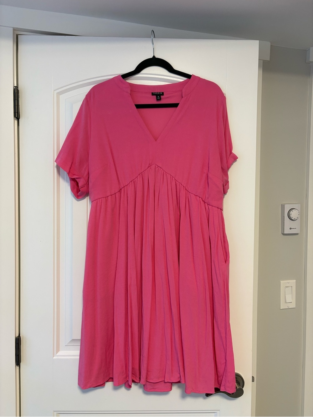 Torrid Flowy V-Neck Short Sleeve Women’s Dress - Pink